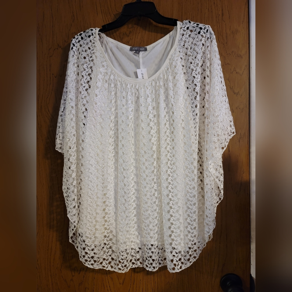Roz & Ali white lace poncho top